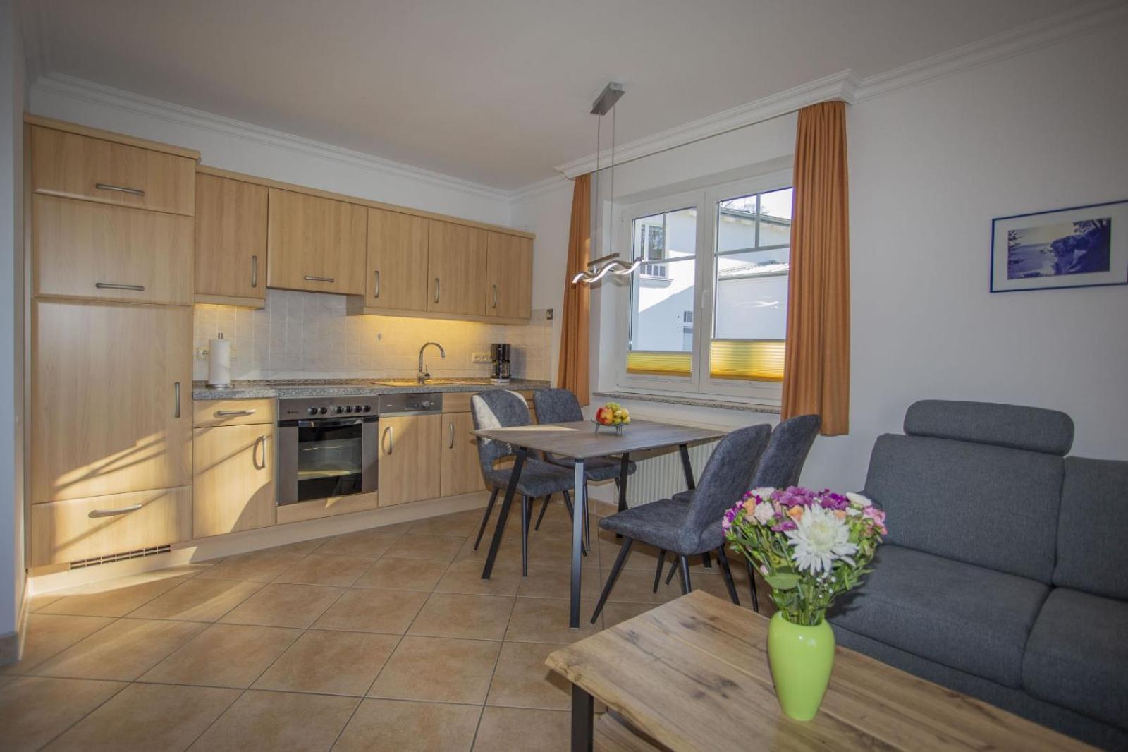 Ferienhaus Zum Suedstrand Sellin  Exterior photo